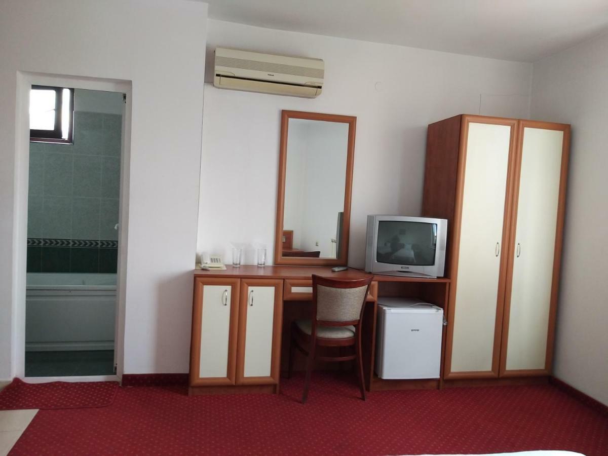 Хотел Ник Ασένοβγκραντ Εξωτερικό φωτογραφία